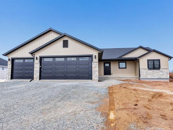 541 BEHRENDT PARK DRIVE, Seymour, WI 54165