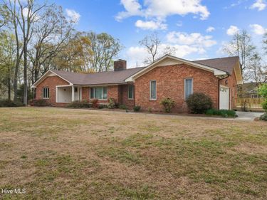 4318 Country Club Drive N, Wilson, NC 27896