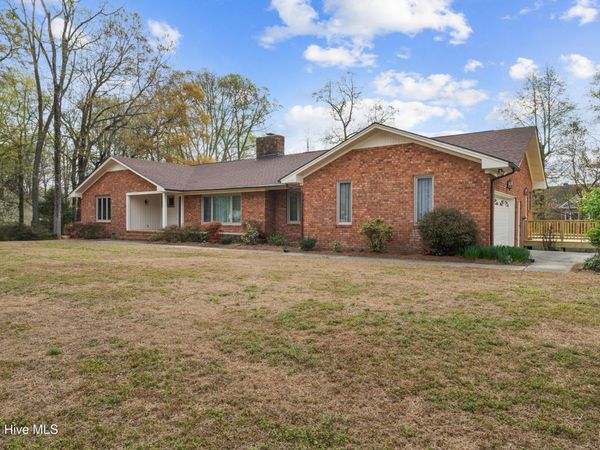 4318 Country Club Drive N, Wilson, NC 27896