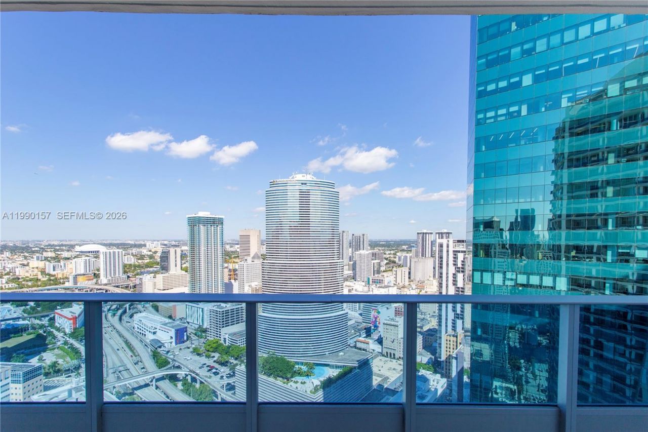 200 Biscayne Blvd Wy, Unit 4512, Miami, FL 33131 Photo