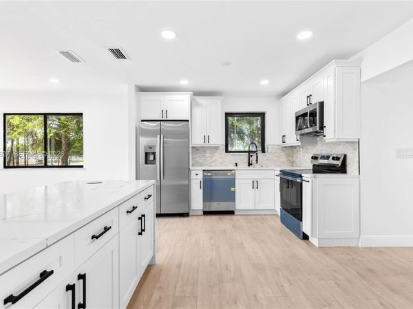 14171 SW 37th Ct, Davie, FL 33330