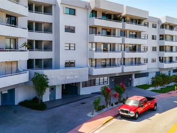 7300 Wayne Ave, Unit 211, Miami Beach, FL 33141
