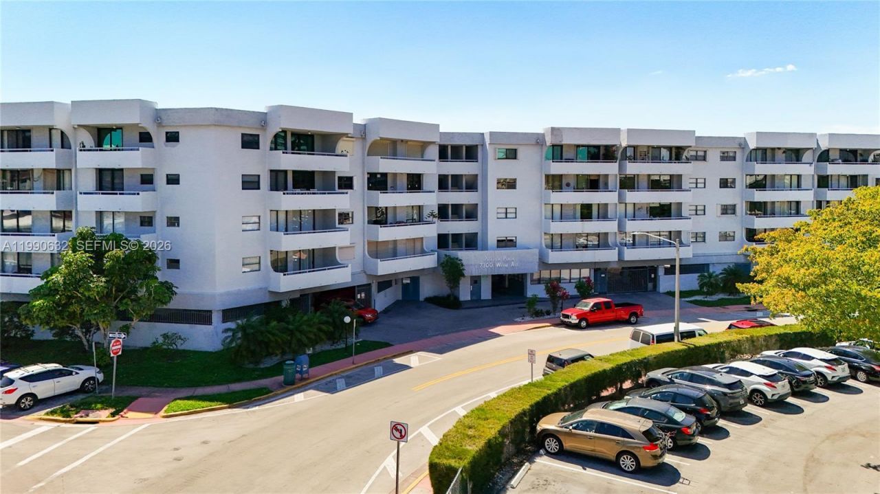 7300 Wayne Ave, Unit 211, Miami Beach, FL 33141 Photo