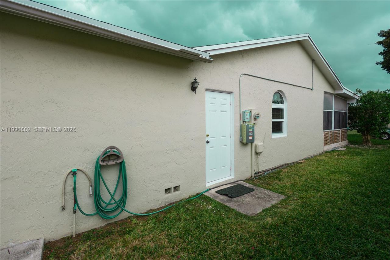 26581 SW 122nd Ct, Homestead, FL 33032 Photo