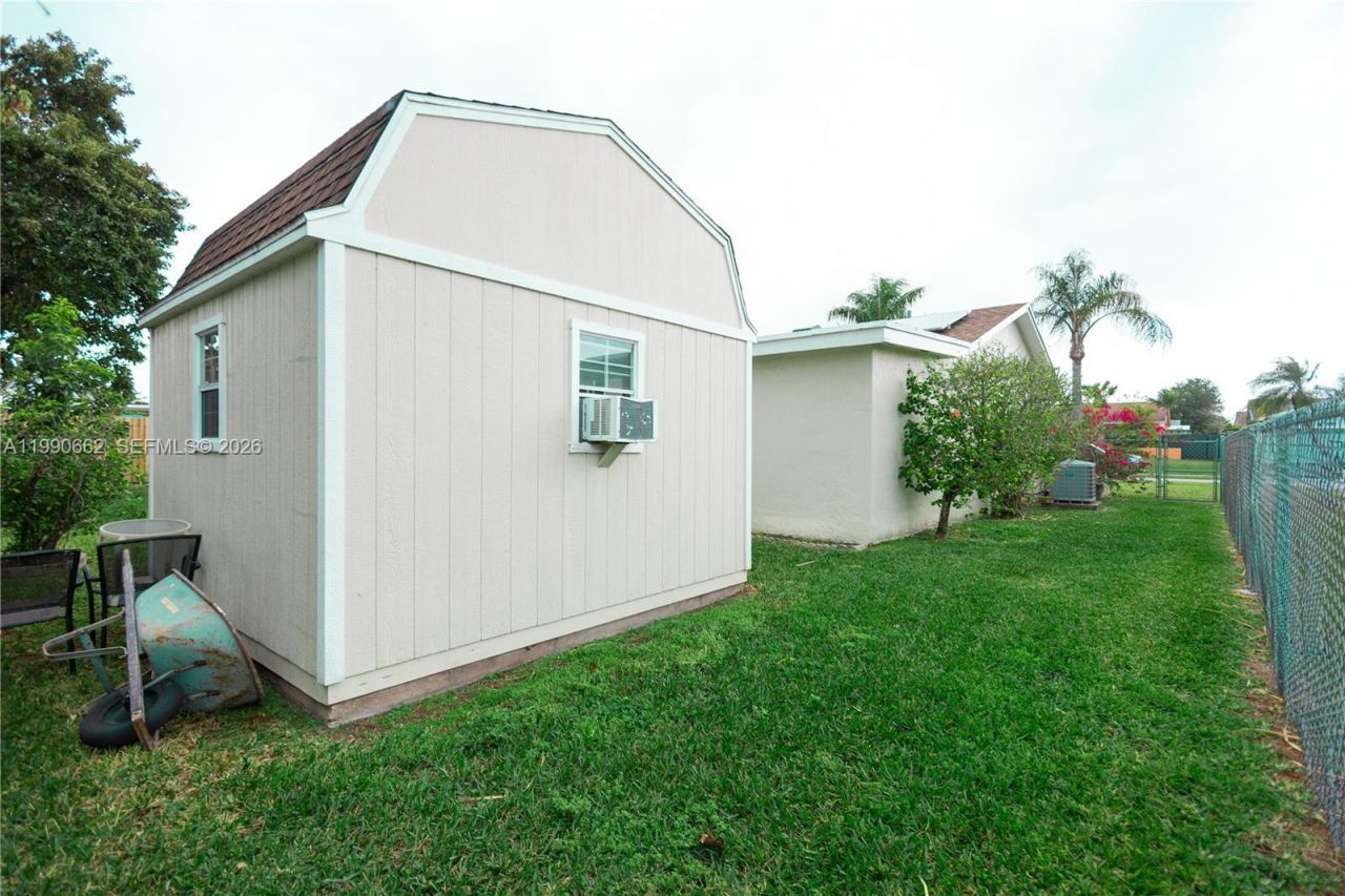 26581 SW 122nd Ct, Homestead, FL 33032 Photo