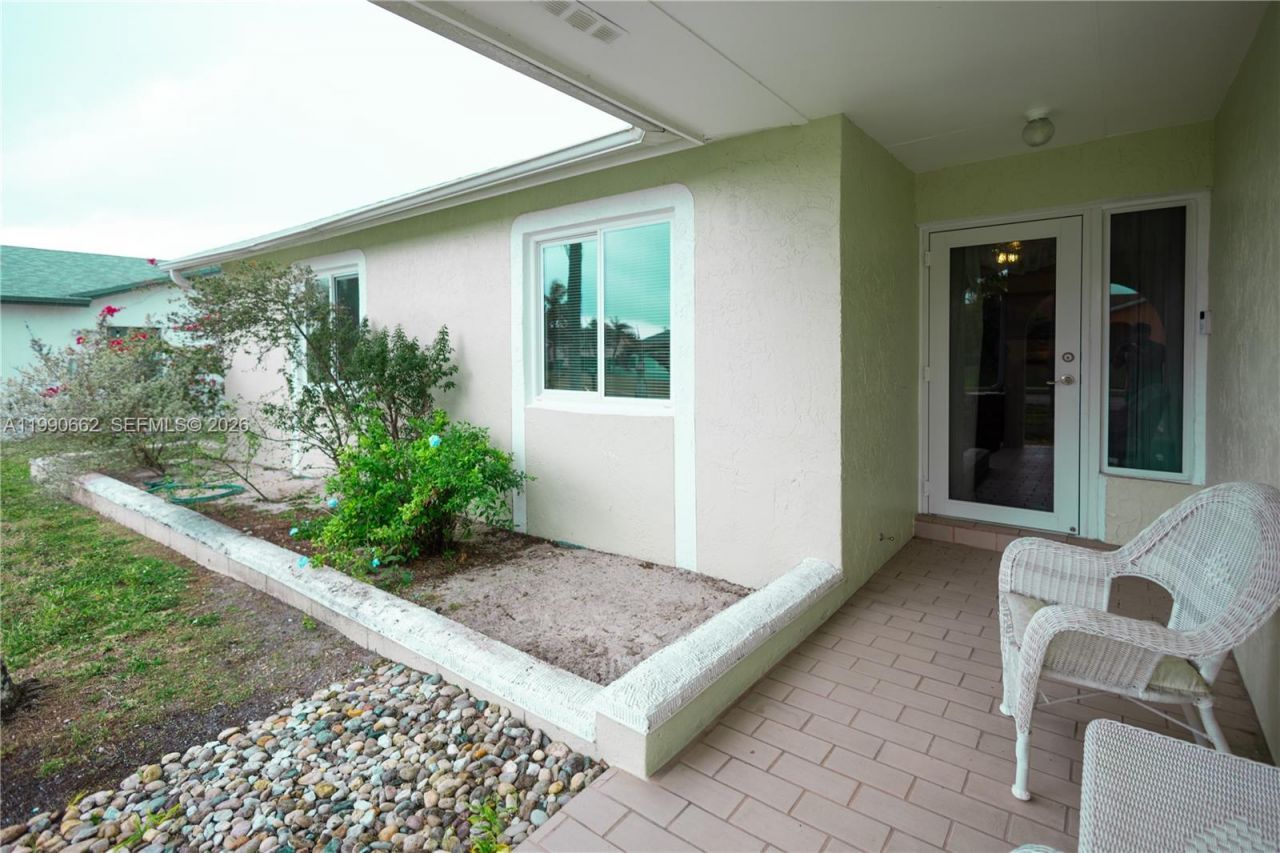 26581 SW 122nd Ct, Homestead, FL 33032 Photo