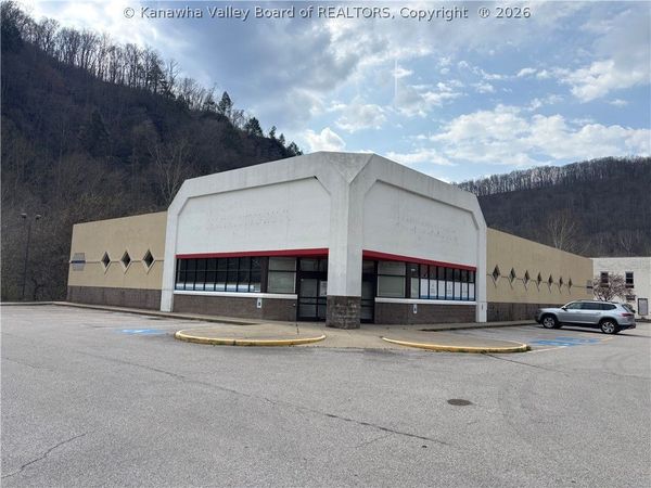 173 Main Street, Clay, WV 25043