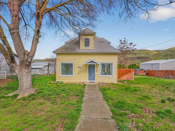 815 2nd Street, Asotin, WA 99402