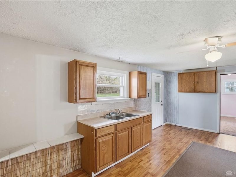 1166 W Sparrow Road, Green Township, OH 45502 Photo 19