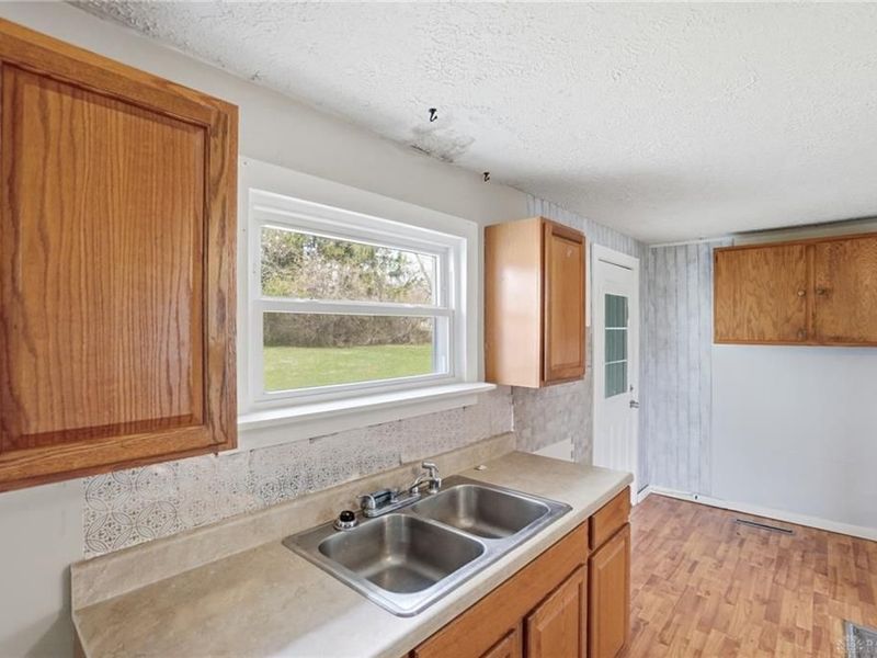 1166 W Sparrow Road, Green Township, OH 45502 Photo 22