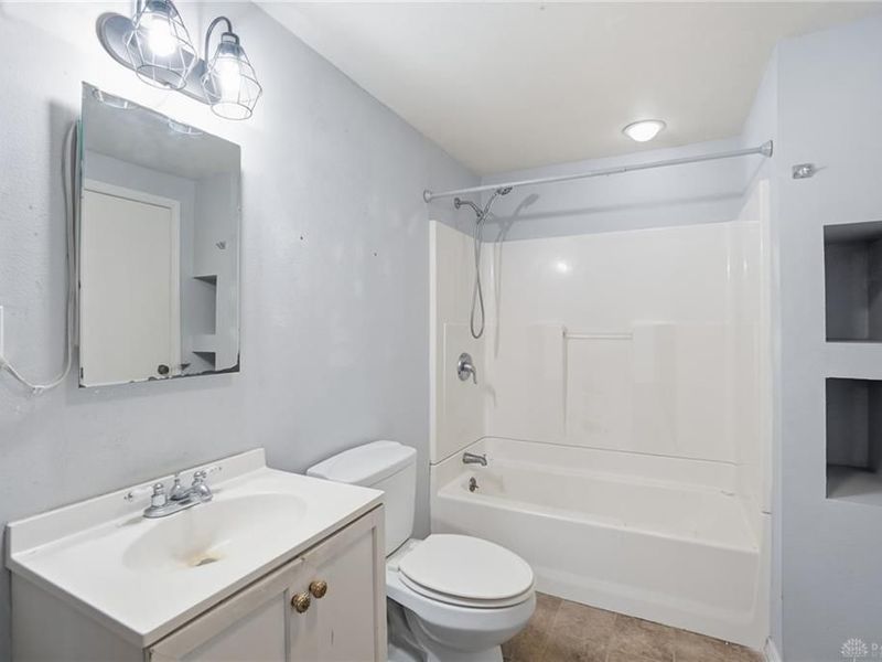 1166 W Sparrow Road, Green Township, OH 45502 Photo 27