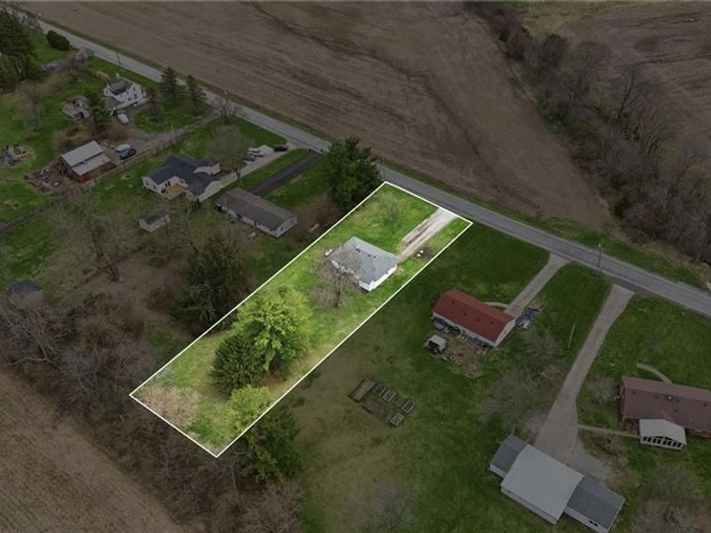 1166 W Sparrow Road, Green Township, OH 45502 Photo 3