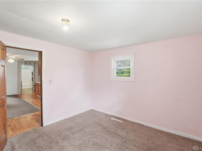 1166 W Sparrow Road, Green Township, OH 45502 Photo 31