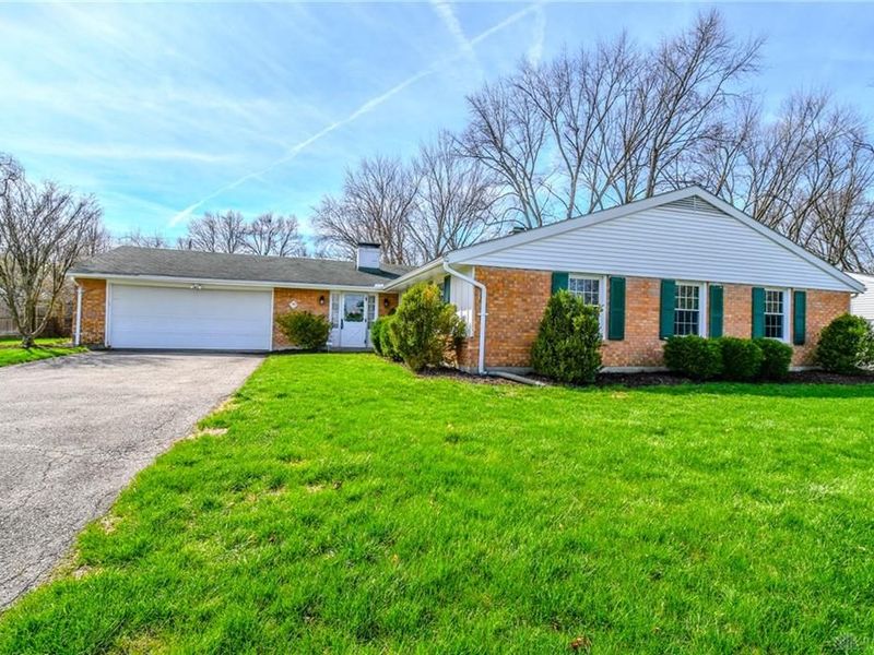 786 Hyde Park Drive, Washington Township, OH 45429 Photo 1