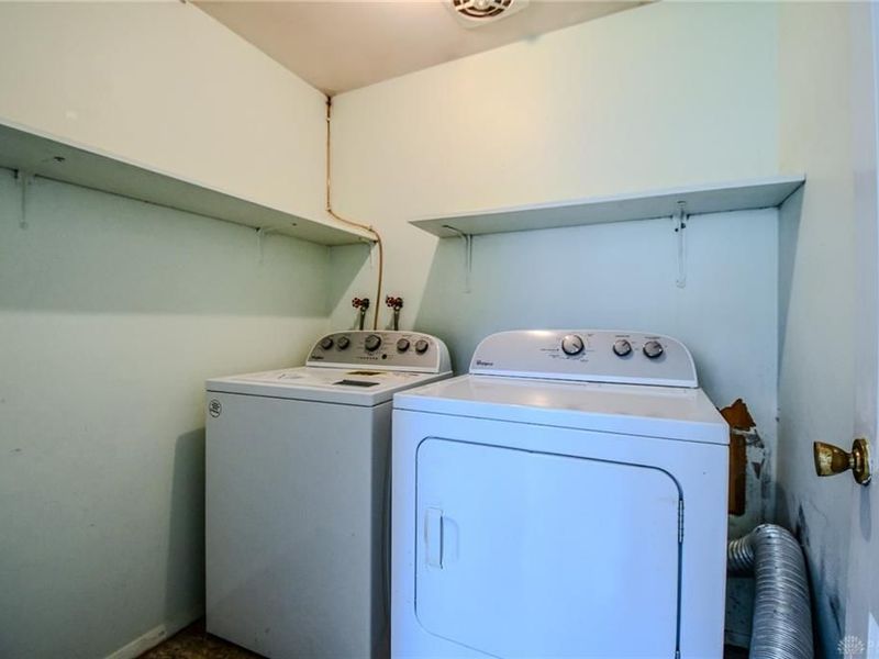 786 Hyde Park Drive, Washington Township, OH 45429 Photo 13