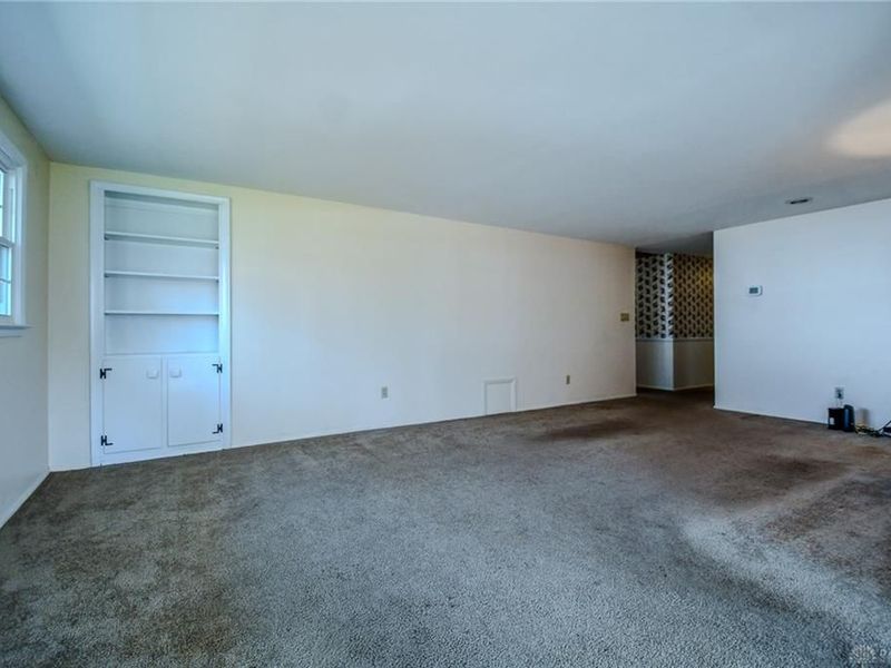 786 Hyde Park Drive, Washington Township, OH 45429 Photo 16