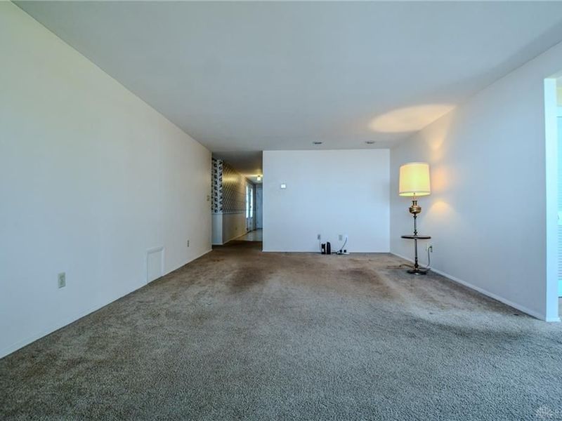 786 Hyde Park Drive, Washington Township, OH 45429 Photo 18