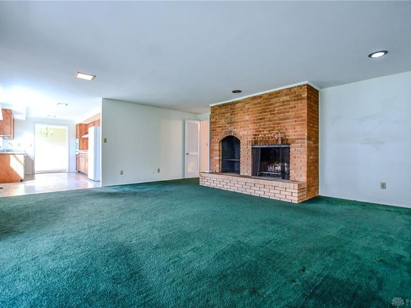 786 Hyde Park Drive, Washington Township, OH 45429 Photo 8