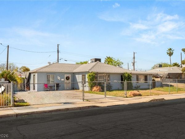 4207 Fulton Place , Las Vegas, NV 89107