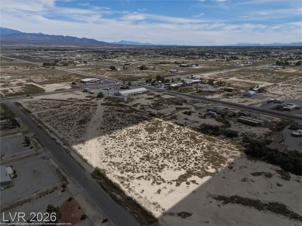 2161 W Larsen Drive, Pahrump, NV 89060