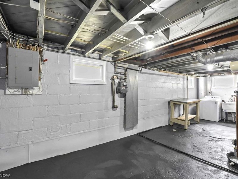 471 Columbus Street, Bedford, OH 44146 Photo 28