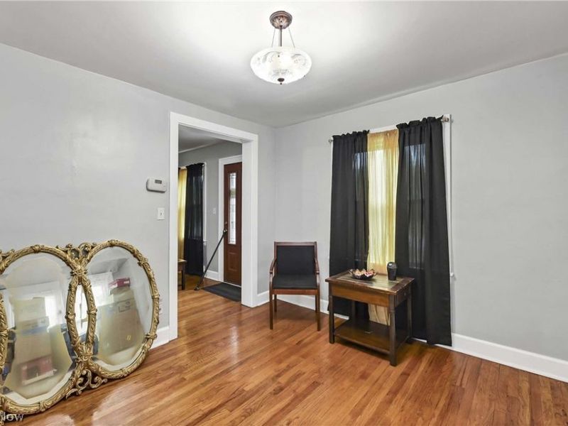 471 Columbus Street, Bedford, OH 44146 Photo 7