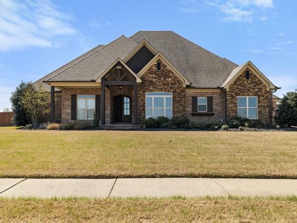 3300 River Grove Circle, West Memphis, AR 72301