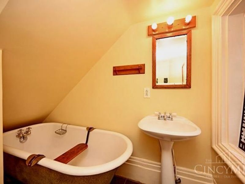 4236 Brookside Avenue, Cincinnati, OH 45223 Photo 23