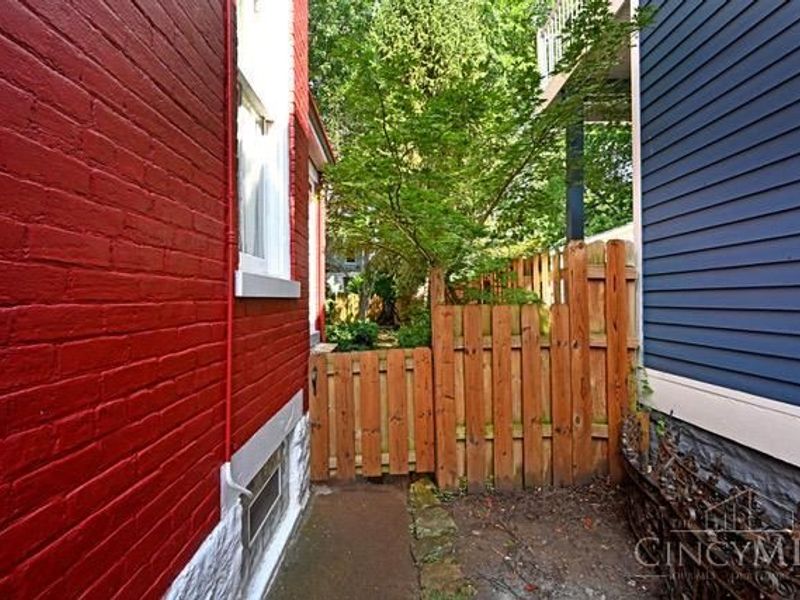 4236 Brookside Avenue, Cincinnati, OH 45223 Photo 44