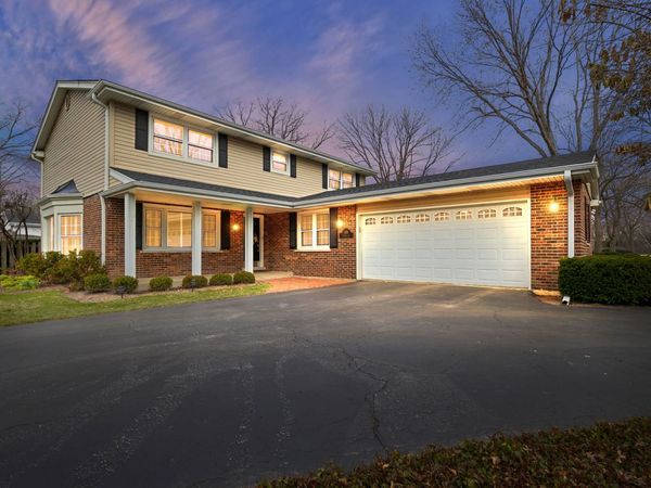 196 E Louis Avenue, Lake Forest, IL 60045