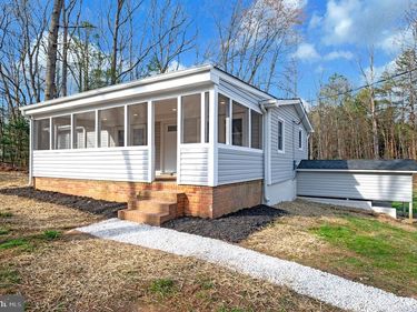 5200 HAMS FORD ROAD , WOODFORD, VA 22580