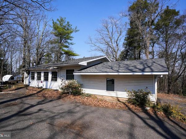 8245 INTERCHANGE ROAD , LEHIGHTON, PA 18235