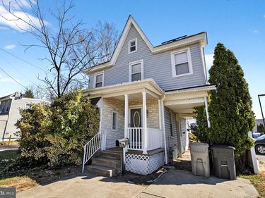 20 E BUCK STREET, PAULSBORO, NJ 08066