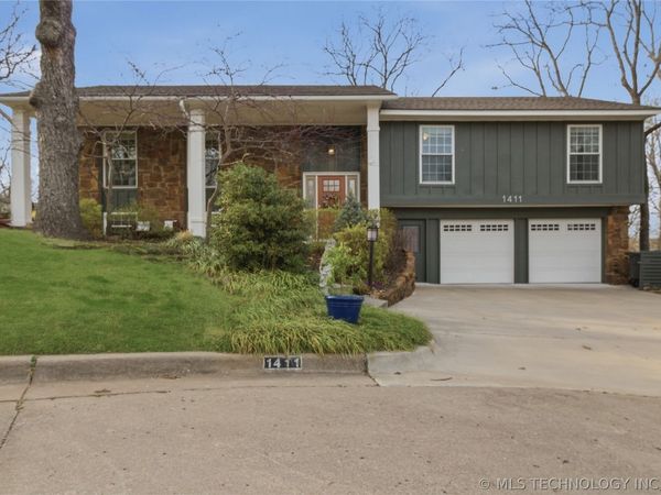 1411 Yorktown Lane , Bartlesville, OK 74006