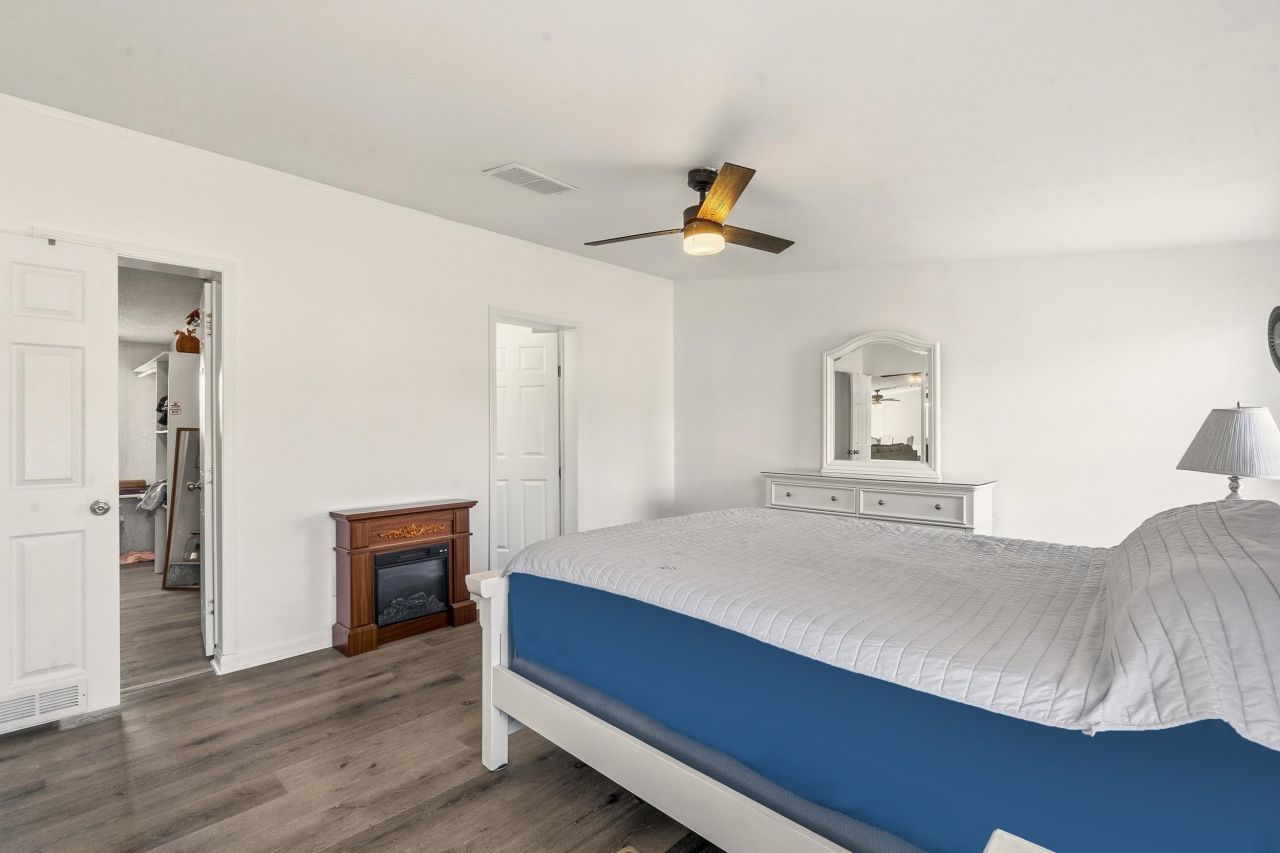 2264 Todd Dr. Photo 16