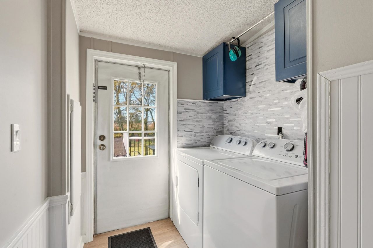 2264 Todd Dr. Photo 21