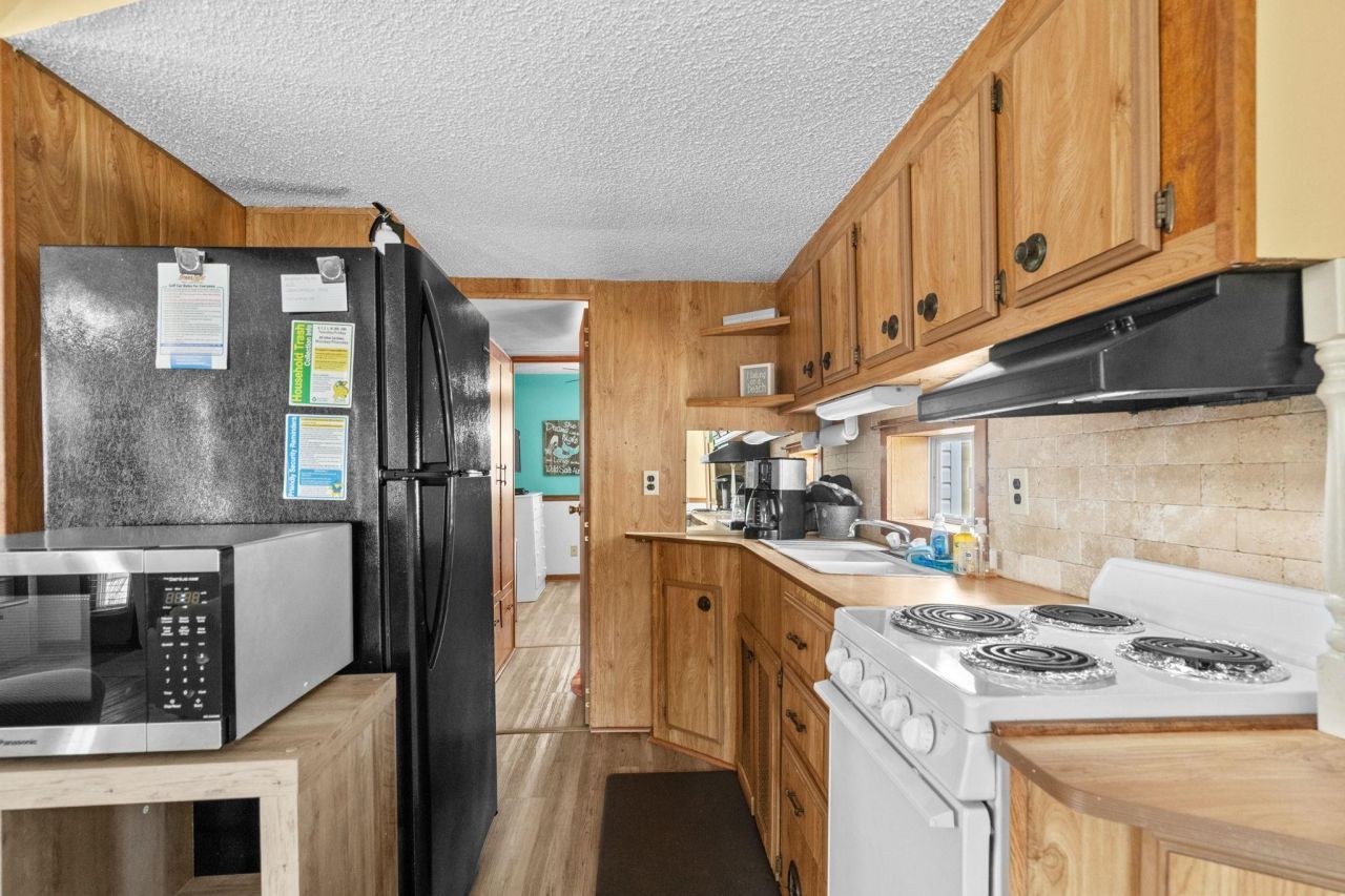 6001 - 1448 S Kings Hwy. Photo 15