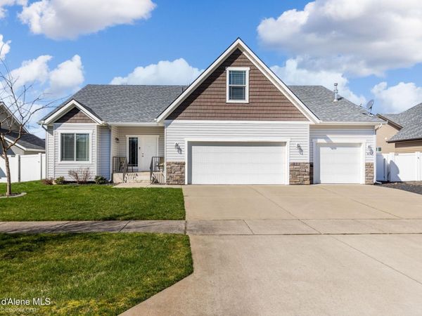 8337 N Boysenberry LOOP, Hayden, ID 83835