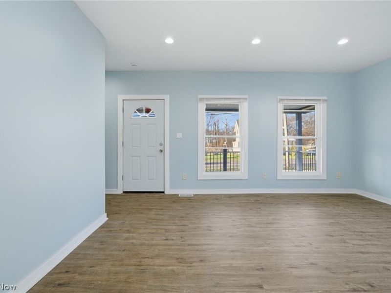 950 Park Avenue, Amherst, OH 44001 Photo 11