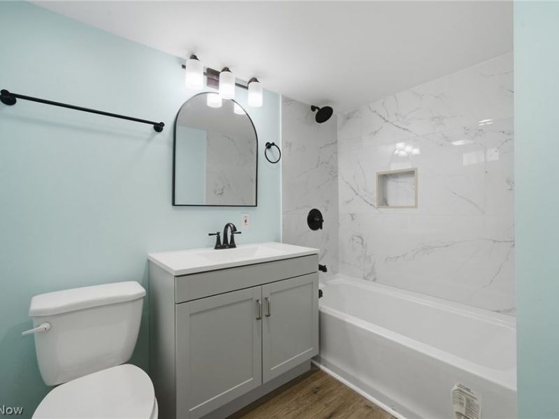 950 Park Avenue, Amherst, OH 44001 Photo 17