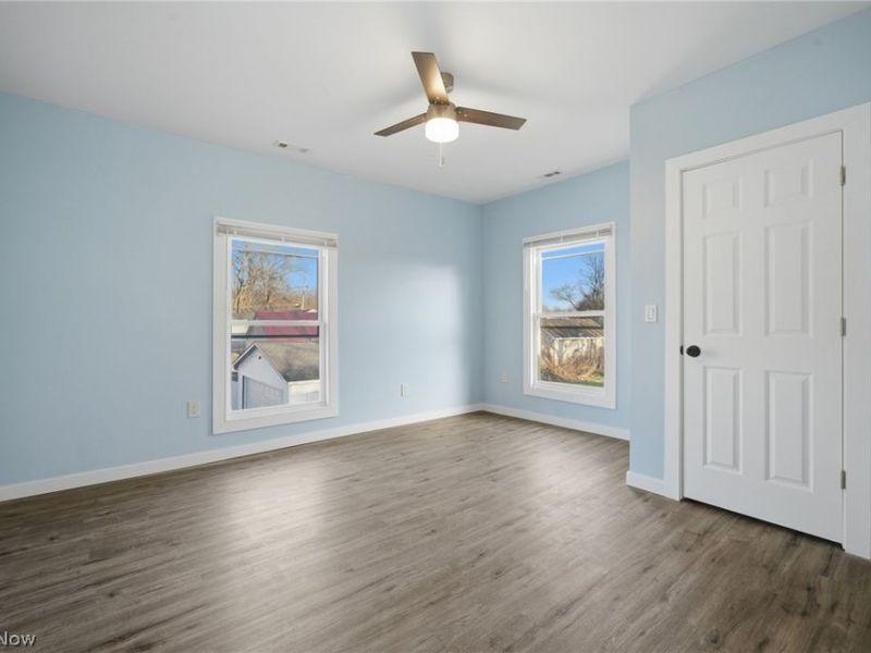 950 Park Avenue, Amherst, OH 44001 Photo 20