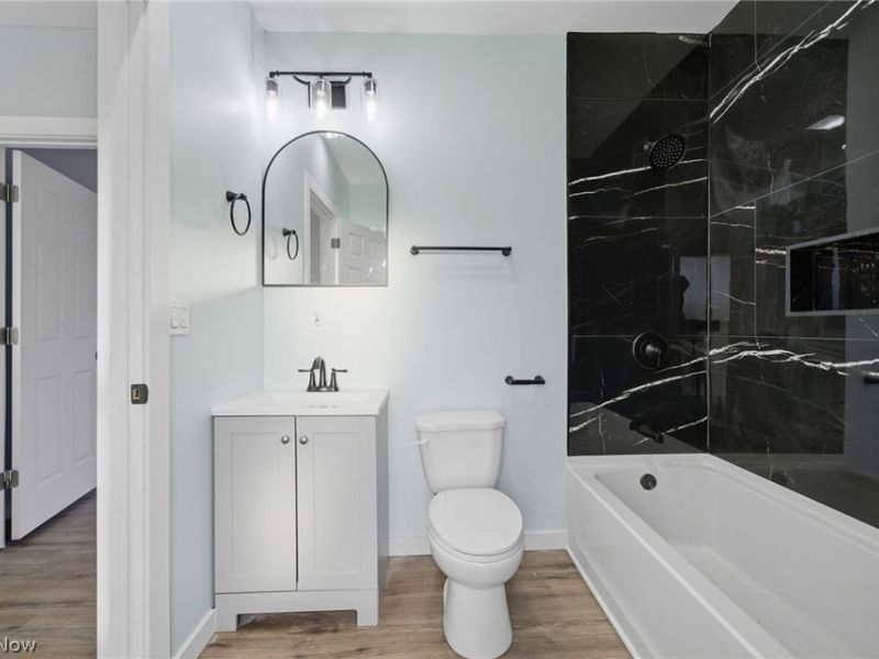 950 Park Avenue, Amherst, OH 44001 Photo 23