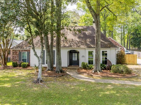 6022 Grand Coteau Dr, Baton Rouge, LA 70817