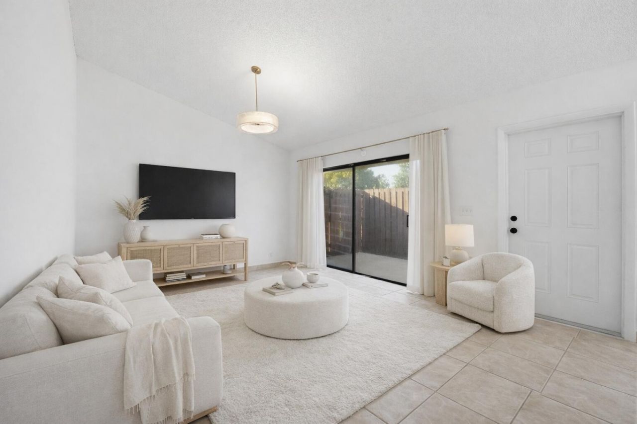 131 Springdale Circle, Palm Springs, FL 33461 Photo