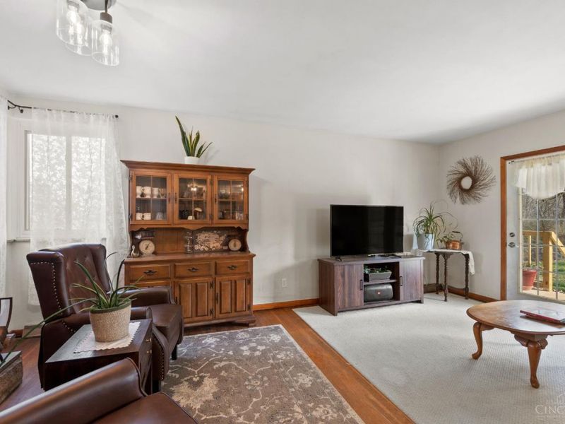 873 E US Rt 22 & 3, Hamilton Twp, OH 45152 Photo 3