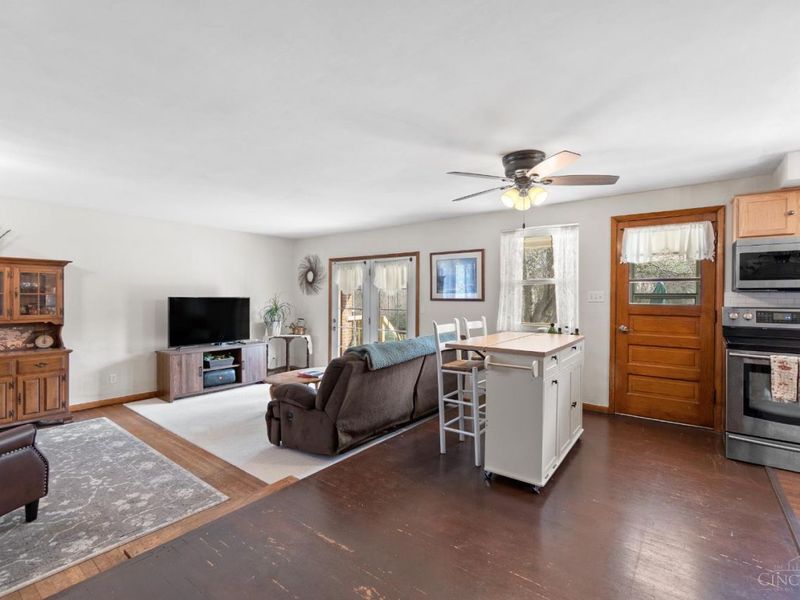 873 E US Rt 22 & 3, Hamilton Twp, OH 45152 Photo 6