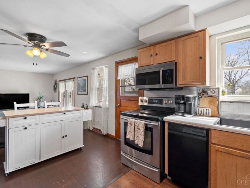 873 E US Rt 22 & 3, Hamilton Twp, OH 45152 Photo 9