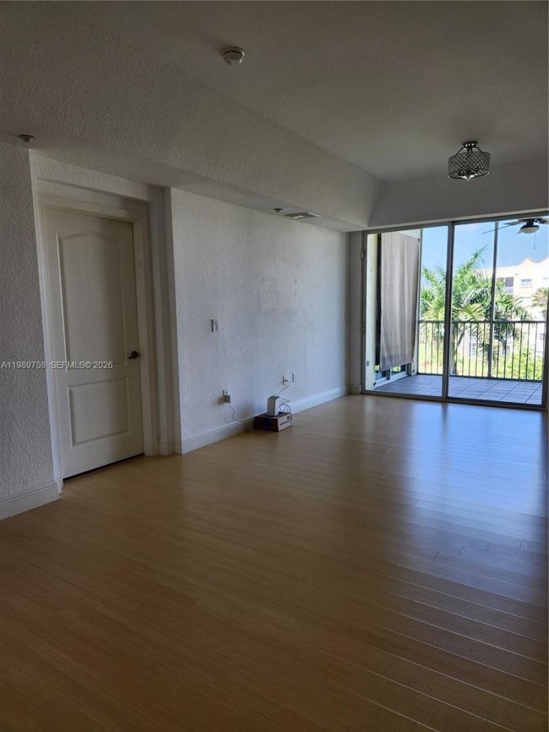 10710 NW 66th St , Unit 402, Doral, FL 33178 Photo