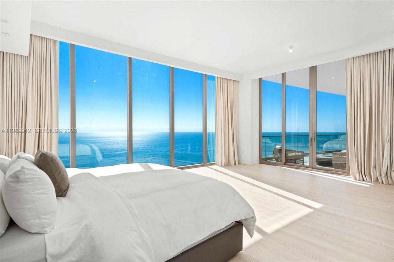 17901 Collins Ave , Unit 4507, Sunny Isles Beach, FL 33160 Photo