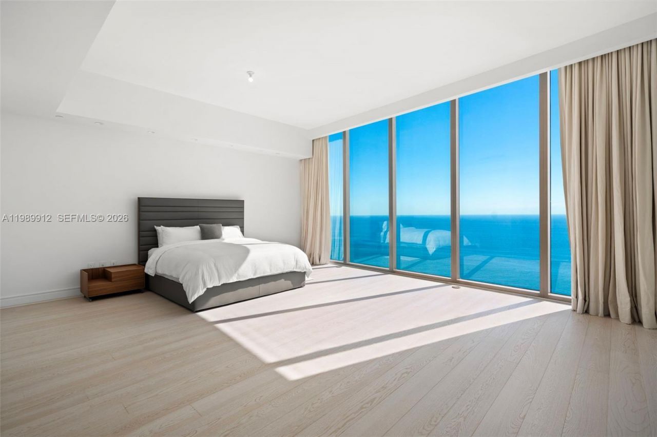 17901 Collins Ave , Unit 4507, Sunny Isles Beach, FL 33160 Photo